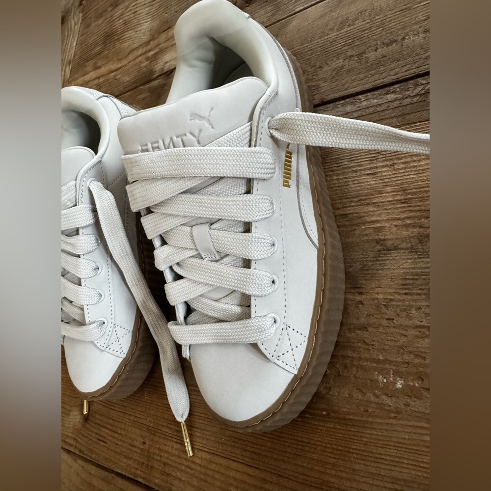 Fenty Puma Creeper Phatty Nubuck Warm White Puma Gold Gum Women’s Size 8.5 - Picture 7 of 12